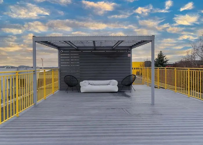 Air Apartment 219